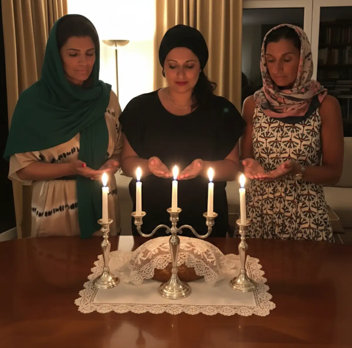 allumage bougie shabbat femme juive