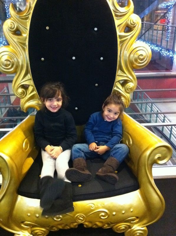 iphone karine 230911 010